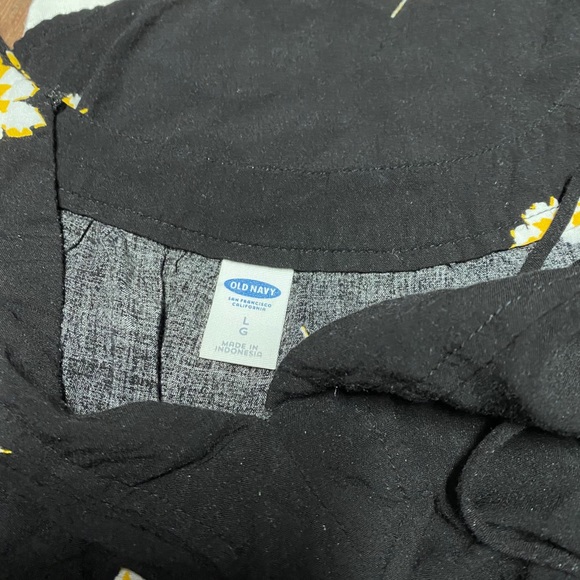 Women’s shirt lot size Large - Picture 10 of 10